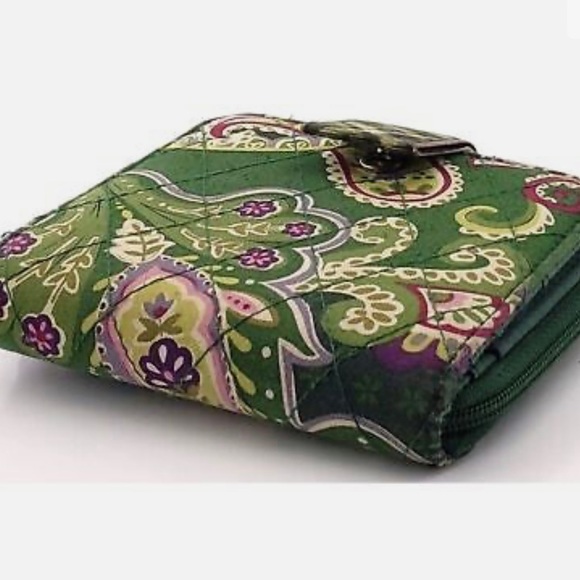 Vera Bradley Handbags - Vera Bradley Bifold Wallet Zippered Coin Button Enclosure Chelsea Green Floral